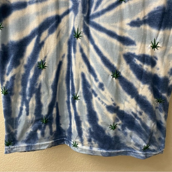 Men’s Eighty Eight Blue Tie Dye 420 Pot Leaf Embroidered Tee - Picture 4 of 7